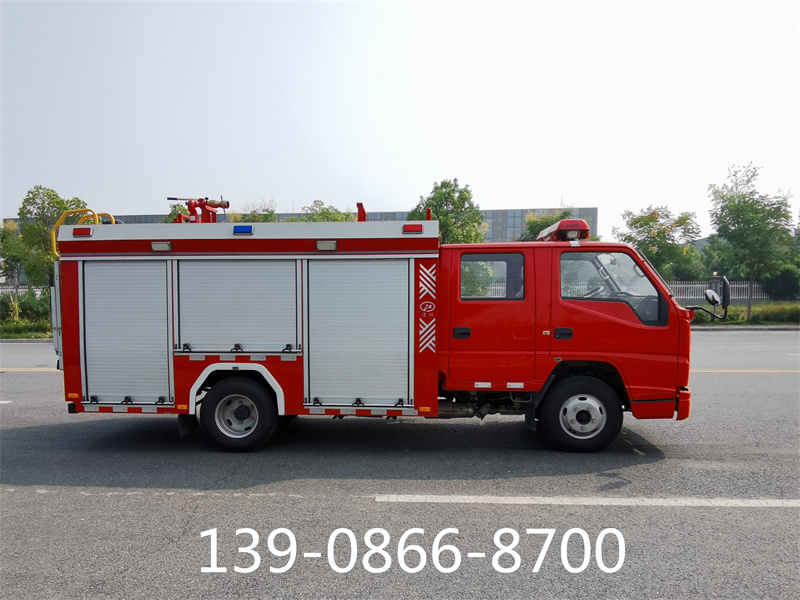 江鈴水罐消防車(chē)(2噸)圖片